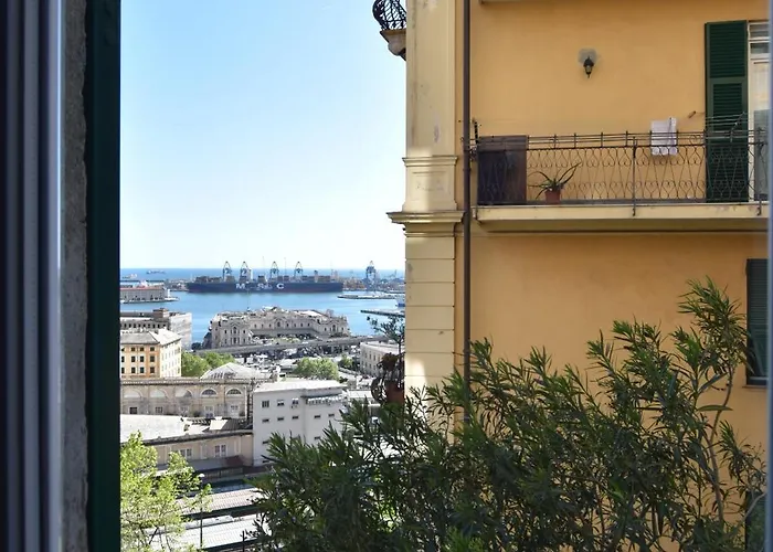 아파트 La Casa Sulla Mattonata Accogliente Su Tipica Creuza Genovese Con Splendida Vista E A Pochi Passi Dalla Stazione Principe *