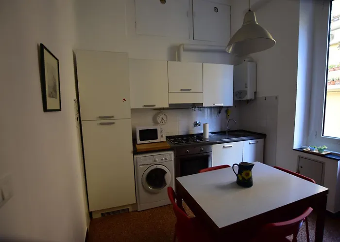 La Casa Sulla Mattonata Accogliente Su Tipica Creuza Genovese Con Splendida Vista E A Pochi Passi Dalla Stazione Principe 아파트 *