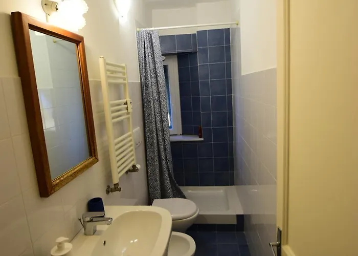 La Casa Sulla Mattonata Accogliente Su Tipica Creuza Genovese Con Splendida Vista E A Pochi Passi Dalla Stazione Principe * 제노바