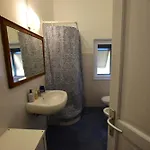 La Casa Sulla Mattonata Accogliente Sulla Tipica Creuza Genovese Con Bella Vista E A Due Passi Dalla Stazione Principe *