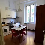 La Casa Sulla Mattonata Accogliente Sulla Tipica Creuza Genovese Con Bella Vista E A Due Passi Dalla Stazione Principe Appartamento Genova