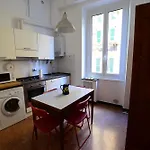 La Casa Sulla Mattonata Accogliente Sulla Tipica Creuza Genovese Con Bella Vista E A Due Passi Dalla Stazione Principe * Genova