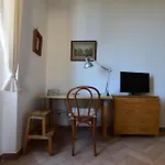 La Casa Sulla Mattonata Accogliente Sulla Tipica Creuza Genovese Con Bella Vista E A Due Passi Dalla Stazione Principe Appartamento Genova