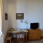 La Casa Sulla Mattonata Accogliente Sulla Tipica Creuza Genovese Con Bella Vista E A Due Passi Dalla Stazione Principe Appartamento *