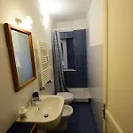 La Casa Sulla Mattonata Accogliente Sulla Tipica Creuza Genovese Con Bella Vista E A Due Passi Dalla Stazione Principe * Genova