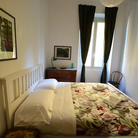La Casa Sulla Mattonata Accogliente Su Tipica Creuza Genovese Con Splendida Vista E A Pochi Passi Dalla Stazione Principe * ジェノヴァ