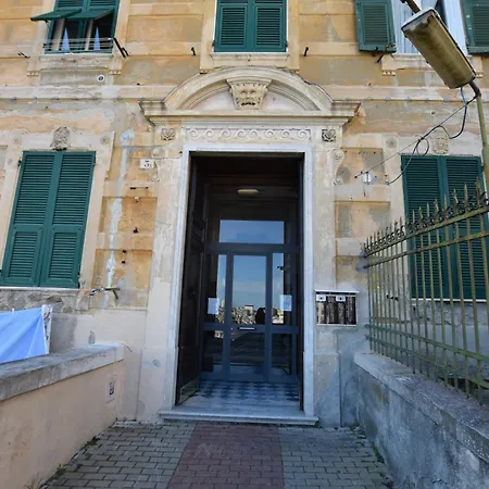 Apartment La Casa Sulla Mattonata, Con Vista Vicino Stazione Principe