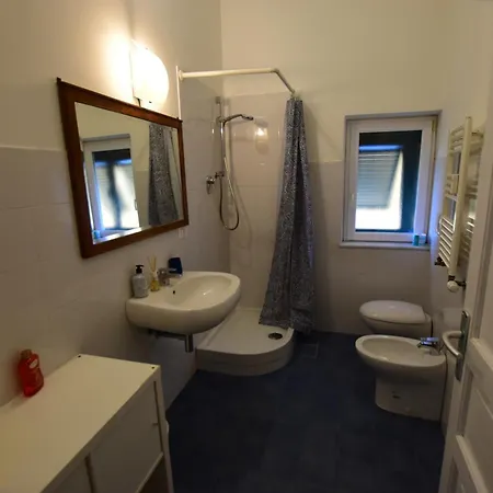 Apartment La Casa Sulla Mattonata, Con Vista Vicino Stazione Principe Genoa