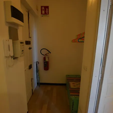 Apartment La Casa Sulla Mattonata Accogliente Su Tipica Creuza Genovese Con Splendida Vista E A Pochi Passi Dalla Stazione Principe *