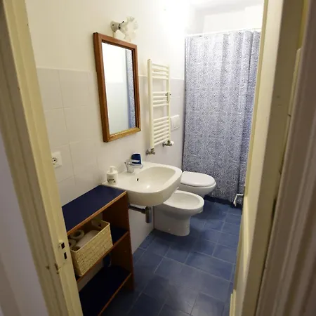 Lejlighed La Casa Sulla Mattonata Accogliente Sulla Tipica Creuza Genovese Con Bella Vista E A Due Passi Dalla Stazione Principe