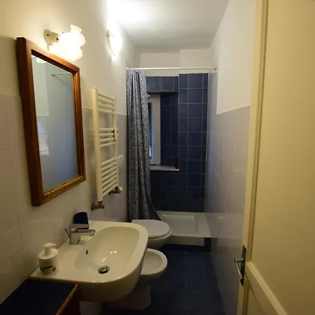 La Casa Sulla Mattonata Accogliente Su Tipica Creuza Genovese Con Splendida Vista E A Pochi Passi Dalla Stazione Principe *