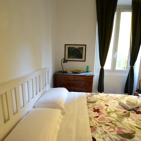 La Casa Sulla Mattonata Accogliente Sulla Tipica Creuza Genovese Con Bella Vista E A Due Passi Dalla Stazione Principe Lejlighed *