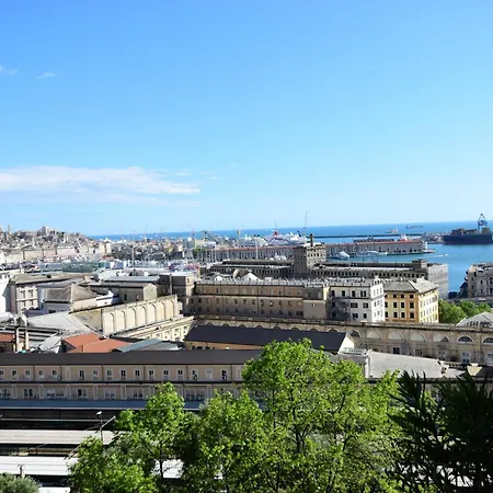 Lejlighed La Casa Sulla Mattonata Accogliente Sulla Tipica Creuza Genovese Con Bella Vista E A Due Passi Dalla Stazione Principe *