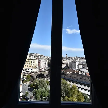 La Casa Sulla Mattonata Accogliente Su Tipica Creuza Genovese Con Splendida Vista E A Pochi Passi Dalla Stazione Principe Apartment *