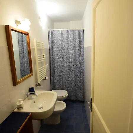 La Casa Sulla Mattonata Accogliente Su Tipica Creuza Genovese Con Splendida Vista E A Pochi Passi Dalla Stazione Principe アパート