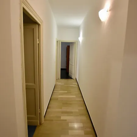 La Casa Sulla Mattonata Accogliente Su Tipica Creuza Genovese Con Splendida Vista E A Pochi Passi Dalla Stazione Principe Apartment