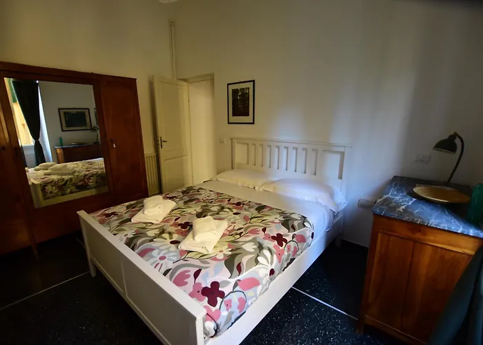 Διαμέρισμα La Casa Sulla Mattonata Accogliente Su Tipica Creuza Genovese Con Splendida Vista E A Pochi Passi Dalla Stazione Principe *