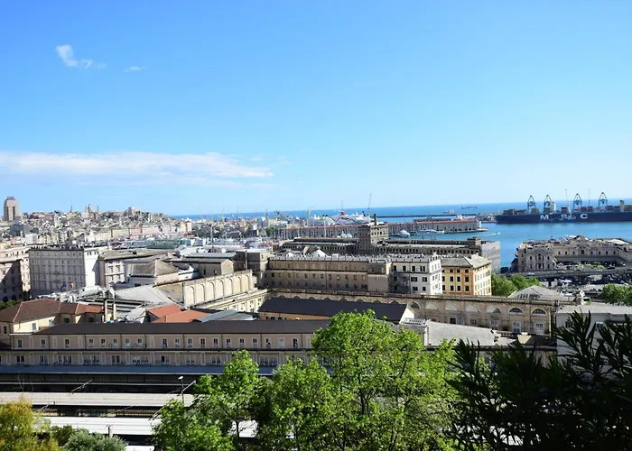 Διαμέρισμα La Casa Sulla Mattonata Accogliente Su Tipica Creuza Genovese Con Splendida Vista E A Pochi Passi Dalla Stazione Principe *