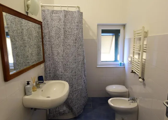 La Casa Sulla Mattonata Accogliente Su Tipica Creuza Genovese Con Splendida Vista E A Pochi Passi Dalla Stazione Principe Διαμέρισμα *