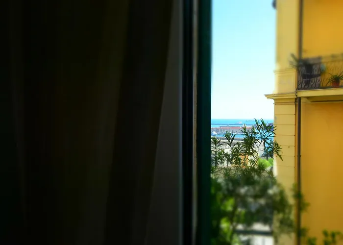 Διαμέρισμα La Casa Sulla Mattonata Accogliente Su Tipica Creuza Genovese Con Splendida Vista E A Pochi Passi Dalla Stazione Principe