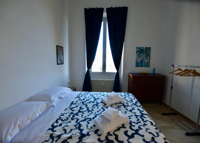 La Casa Sulla Mattonata Accogliente Su Tipica Creuza Genovese Con Splendida Vista E A Pochi Passi Dalla Stazione Principe Διαμέρισμα *
