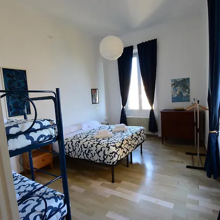 La Casa Sulla Mattonata Cozy On A Traditional Genoese Path, With A View And Close To Principe Station Genoa