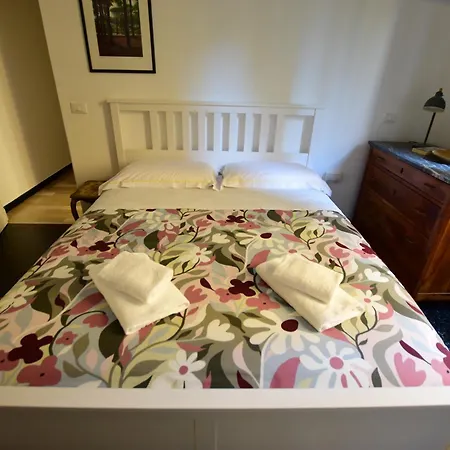 Apartment La Casa Sulla Mattonata Accogliente Sulla Tipica Creuza Genovese Con Bella Vista E A Due Passi Dalla Stazione Principe Genoa