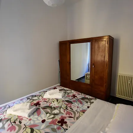 Apartment La Casa Sulla Mattonata Accogliente Sulla Tipica Creuza Genovese Con Bella Vista E A Due Passi Dalla Stazione Principe