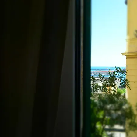 Apartment La Casa Sulla Mattonata Cozy On A Traditional Genoese Path, With A View And Close To Principe Station